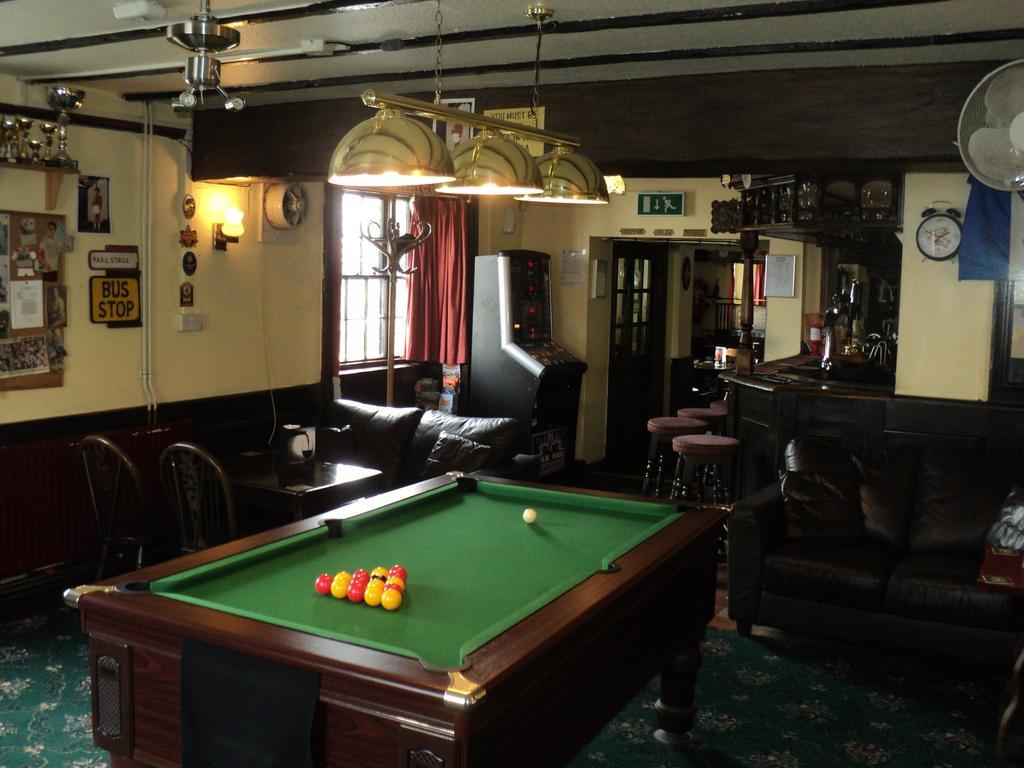 Ostler Inn Uffculme エクステリア 写真